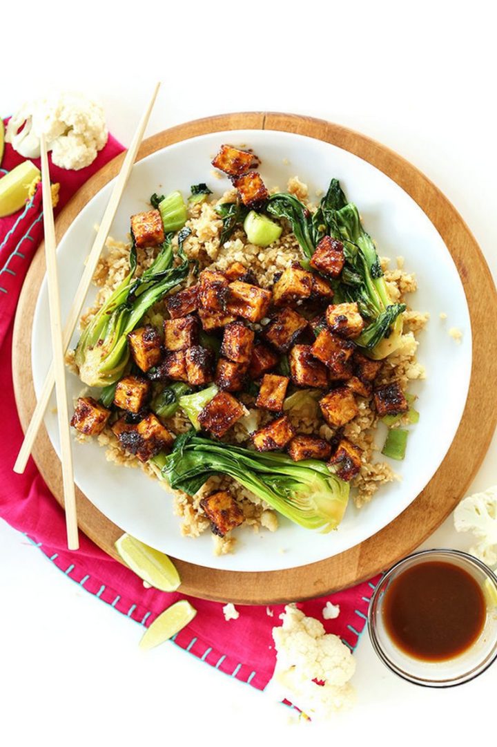 25 Healthy and Delicious Vegetarian Recipes - Crispy Peanut Tofu & Cauliflower Rice Stir Fry.
