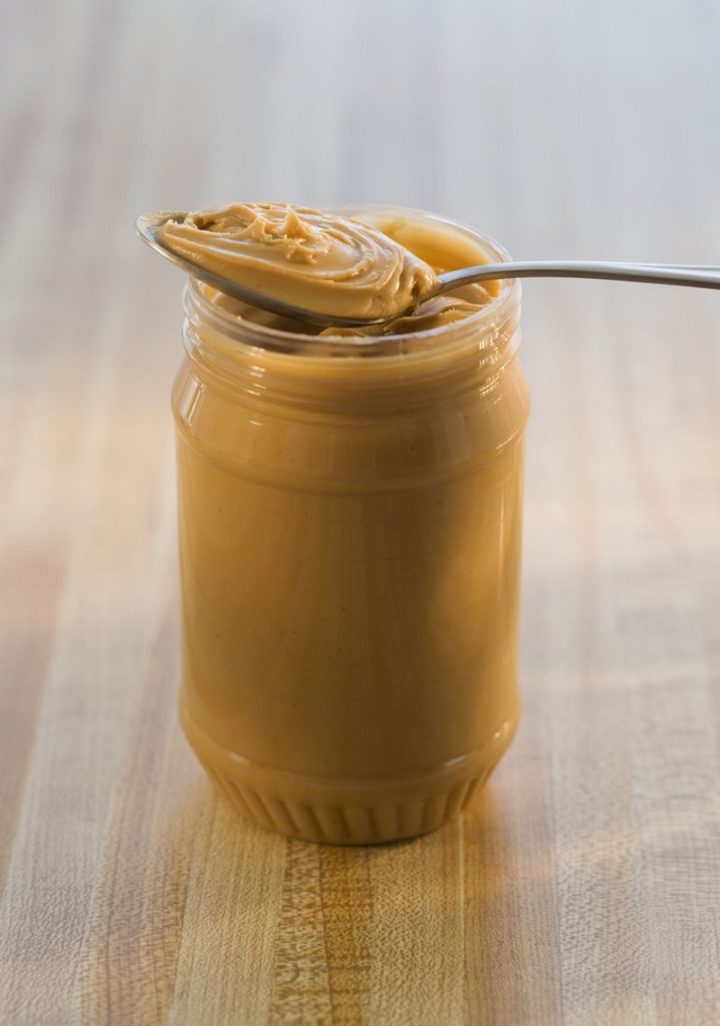 12 Peanut Butter Uses - Use a half-empty jar of peanut butter to catch insects.