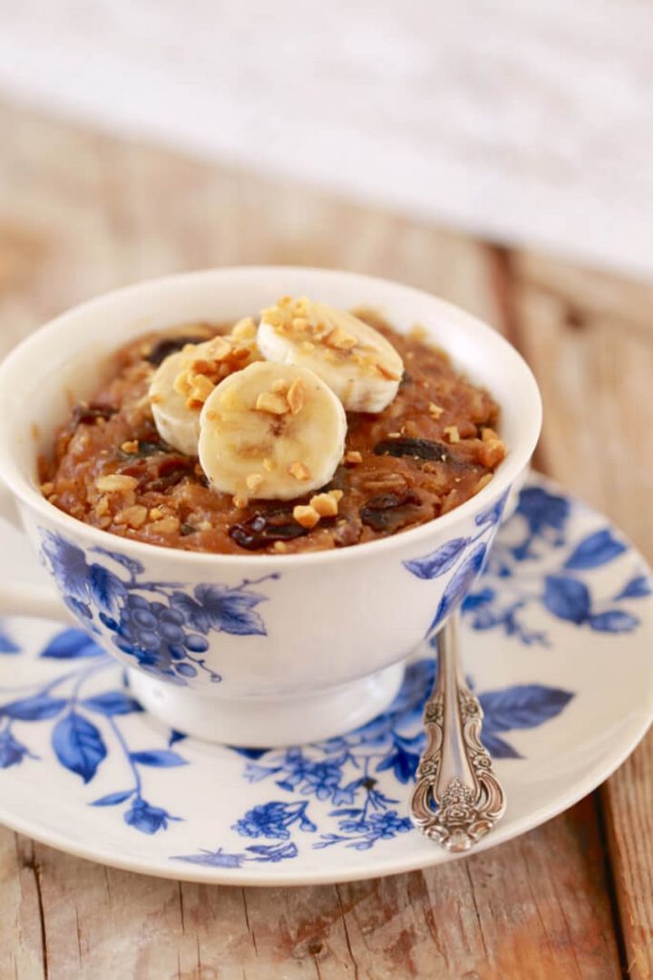 13 Delicious College Student Recipes - Breakfast Cookie in a Mug.