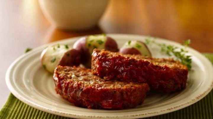 15 Meatloaf Recipes - Old-fashioned Meatloaf.