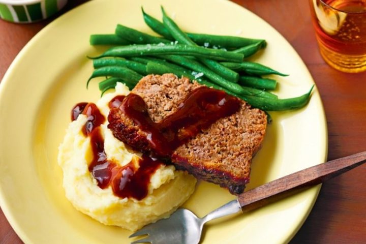 15 Meatloaf Recipes - Classic Meatloaf.