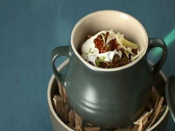 23 Best Chili Recipes - Chilli Con Carne with Cornbread Muffins.