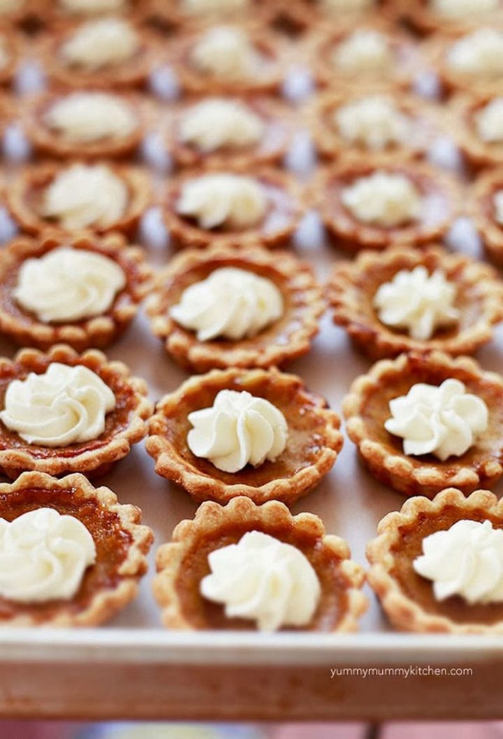 27 Pumpkin Pie Recipes - Mini Pumpkin Pie.