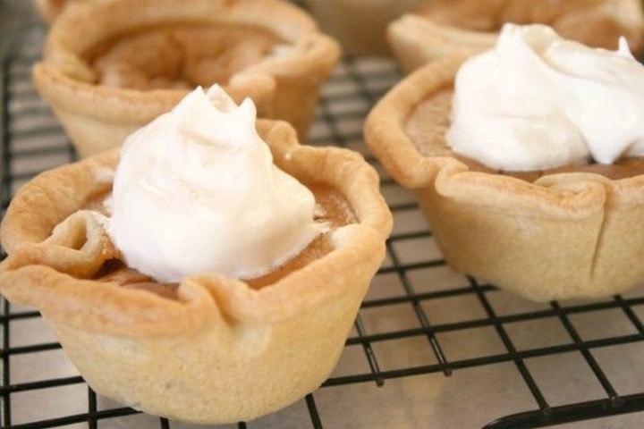 27 Pumpkin Pie Recipes - Mini Pumpkin Pies in a Muffin Tin.