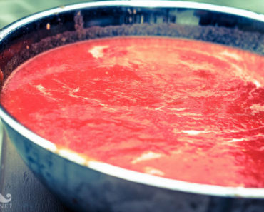 Here Is Why You Should Make Homemade Tomato Sauce: It Just Tastes Better!