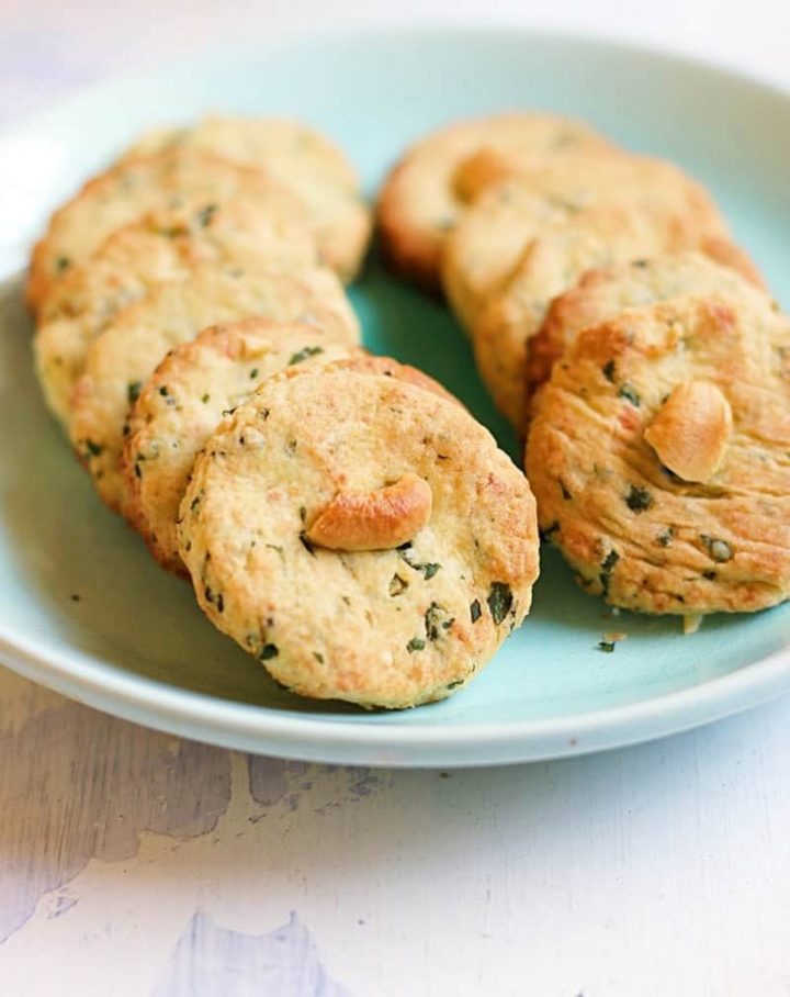 35 Indian Appetizer Recipes - Khara Biscuits.