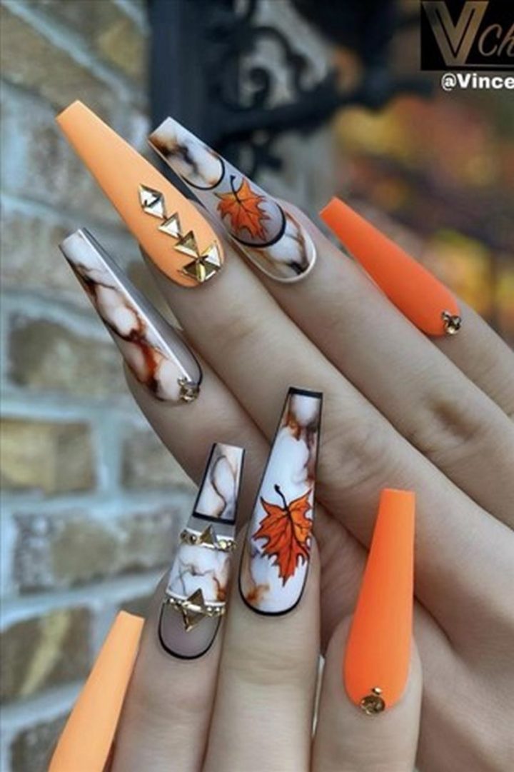 Glitter Coffin Nails.