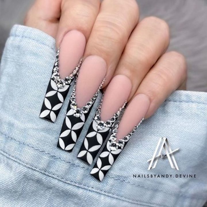 39 Long Nail Manicures to Express Your Personality with Nail Art Designs