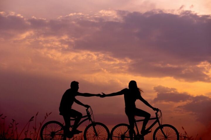 Date night ideas for couples that enjoy being active.