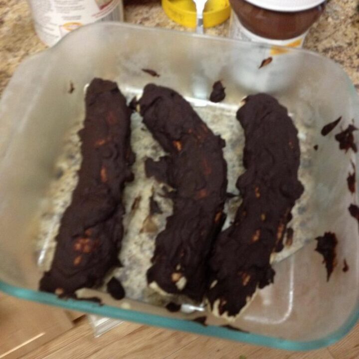51 Cooking Fails - Chocolate-covered bananas that look like [censored]!