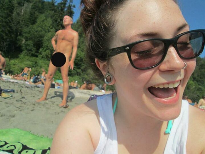 Selfie fails on the beach.