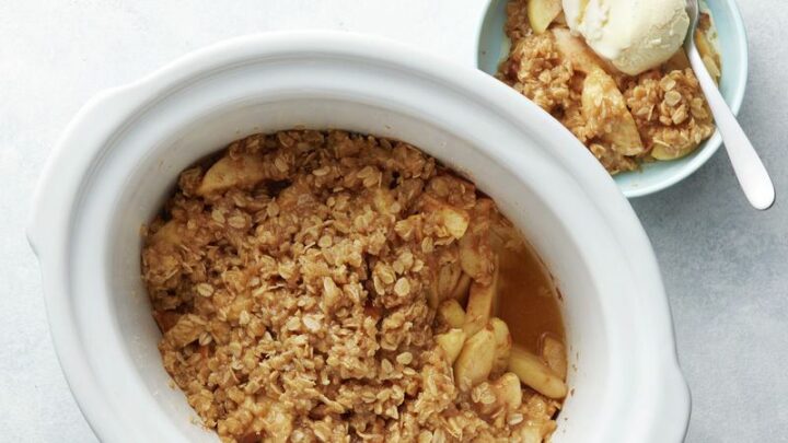 Slow-Cooker Apple Crisp.