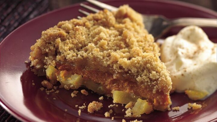 Pumpkin Apple Crisp.