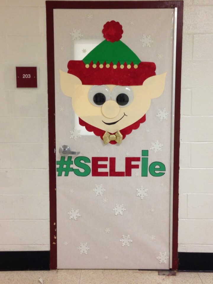 Selfie Christmas Door Decorations.